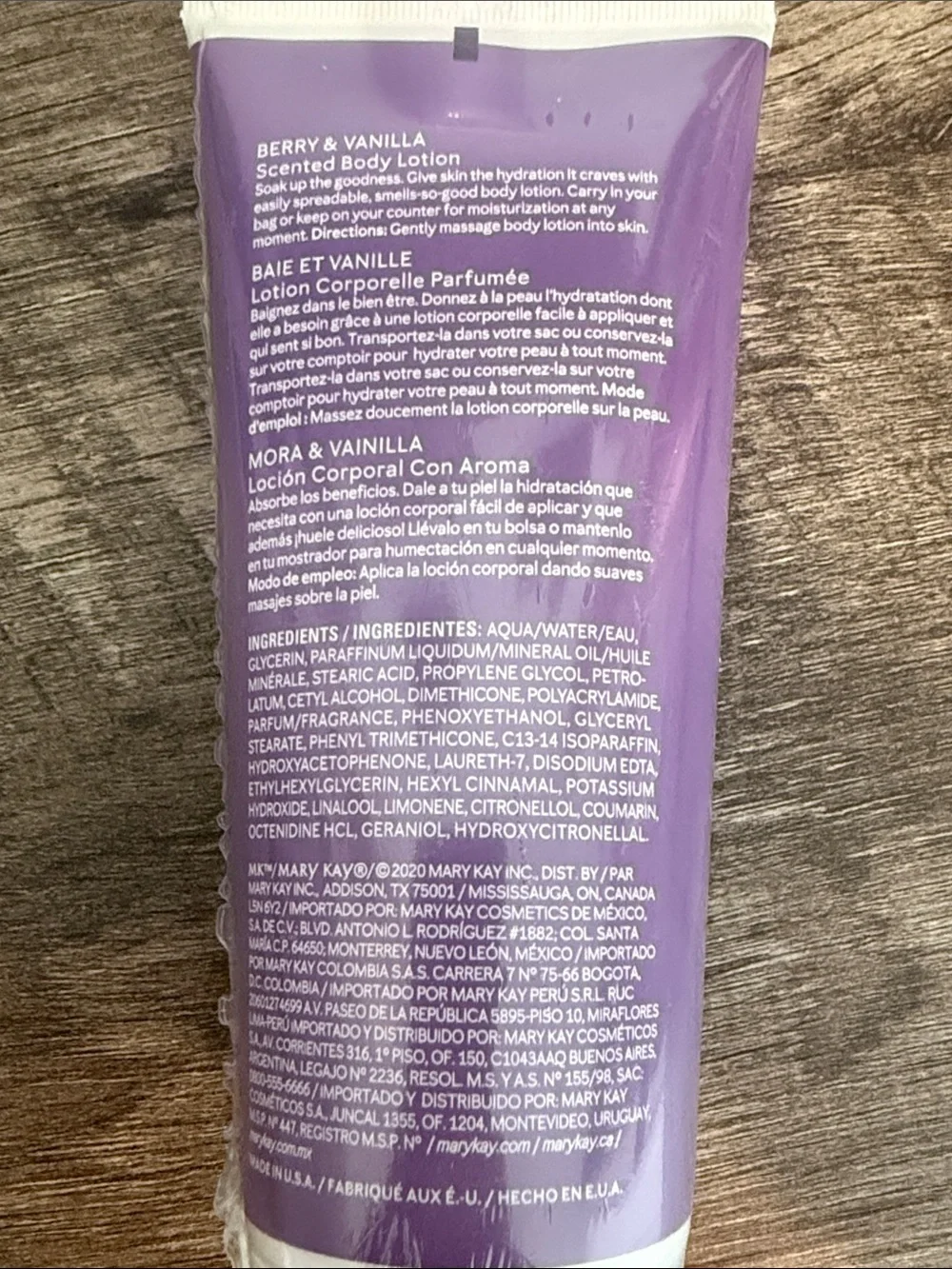 Mary Kay Berry & Vanilla Set of Body Lotion & Shower Gel
